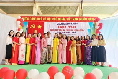 Hội thi “An toàn giao thông” cấp huyện năm học 2023-2024 thành công rực rỡ sau những ngày tập luyện vất vả. Cảm ơn sự quan tâm, giúp đỡ của quý vị đại biểu, quý thầy cô, các bạn học sinh, quý bậc phụ huynh cùng tất cả mọi người thân mến đã cùng nhau cố gắng để Hội thi được thành công tốt đẹp.