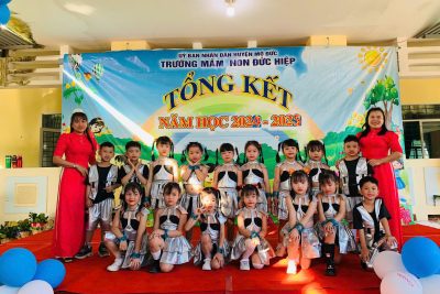 Trường Mầm non Đức Hiệp đã tổ chức Tổng kết năm học vào ngày 23/6/2025 với sự tham dự, quan tâm của lãnh đao, của các ban ngành đoàn thể, cán bộ, giáo viên, nhân viên, quý bậc phụ huynh và học sinh đã đồng hành, cố gắng hoàn thành tốt nhiệm vụ cùng với nhà trường trong năm học vừa qua đã để lại với nhiều kỷ niệm, những tình cảm đầy chứa chan, kết thúc một năm học 2024-2025 vô cùng tốt đẹp và đầy ý nghĩa.