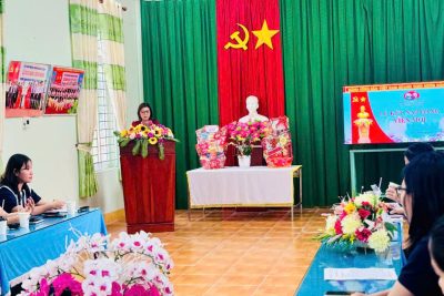 Ngày 03 tháng 02 năm 1930 là dấu mốc lịch sử đặc biệt quan trọng của cách mạng Việt Nam – ngày Đảng Cộng sản Việt Nam ra đời. Sự kiện trọng đại này đã chấm dứt thời kỳ khủng hoảng về đường lối và tổ chức lãnh đạo cách mạng, mở ra con đường đúng đắn cho sự nghiệp giải phóng dân tộc, xây dựng và bảo vệ Tổ quốc Việt Nam xã hội chủ nghĩa. Trải qua 96 năm xây dựng, chiến đấu và trưởng thành, Đảng Cộng sản Việt Nam luôn giữ vững vai trò là lực lượng lãnh đạo Nhà nước và xã hội; kiên định mục tiêu độc lập dân tộc gắn liền với chủ nghĩa xã hội; không ngừng đổi mới tư duy, phương thức lãnh đạo để đáp ứng yêu cầu phát triển của đất nước trong từng giai đoạn lịch sử. Dưới sự lãnh đạo của Đảng, Nhân dân ta đã giành được những thắng lợi to lớn, có ý nghĩa lịch sử và thời đại sâu sắc; đời sống Nhân dân ngày càng được nâng cao; vị thế, uy tín của Việt Nam trên trường quốc tế không ngừng được củng cố. Nhân kỷ niệm 96 năm Chi bộ Trường mầm non Đức Hiệp tổ chức lễ kết nạp ngày 03 tháng 02 năm 2026 cho 03 đồng chí vào Đảng theo đúng thủ tục đã quy định. Nhà trường cố găng tiếp tục phát huy truyền thống cách mạng và tinh thần đoàn kết, Đảng bộ, chính quyền và Nhân dân đạt được nhiều kết quả trên nhiều lĩnh vực Kinh tế, chính trị… và đặc biệt là lĩnh vực giáo dục nước nhà.